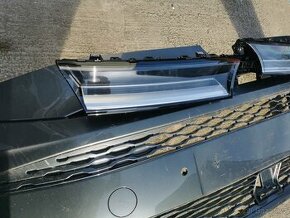VW T7 LAVA PRAVA LED - 1