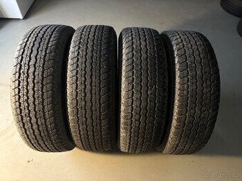 Zimní pneu Bridgestone 255/70R18