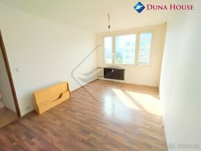 Prodej bytu 2+kk • 40 m², Pujmanové, Praha - Nusle