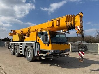 Autojeřab Liebherr 1055