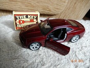Chevrolet Camaro – model 1:41 MAISTO - 1