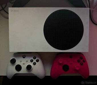 Xbox Series S | dva ovladače