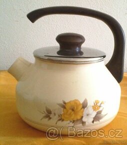 Vybavení kuchyň - konvice, koláčová mísa, hnětač Tefal