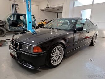 BMW E36 COUPE 323i