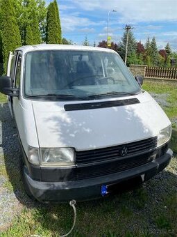 Transportér T4 8 míst - zadřený motor