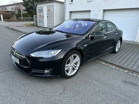 Tesla model S, P85, nabijeni zdarma