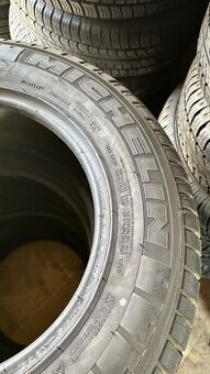 215/65 R16C 104/102T