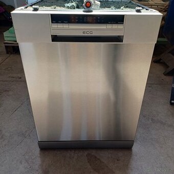 Myčka ECG EDF 6045 QXA++