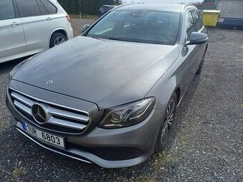 Prodam Mercedes E 220 4M
