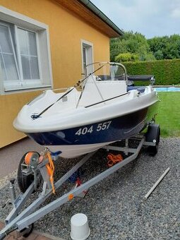 Motorový člun blesser 440 + Mercury 50 + přívěs