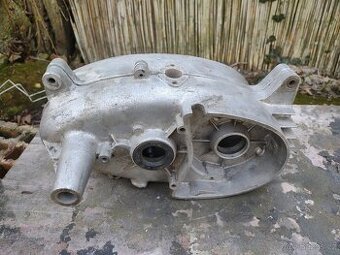 Bloky motoru Jawa 550 pařez