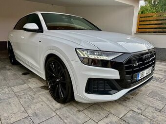 Audi Q8, diesel, S-line, DPH, vzduch, CZ, záruky 4 roky,