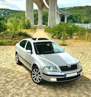 Škoda Octavia 2, 2.0 TDI PD DSG Elegance 103kW
