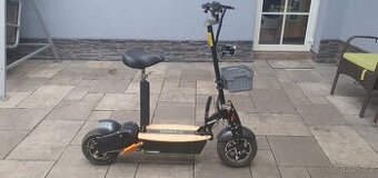 Elektrokoloběžku X-Scooters XT01 Wood,se sedátkem,