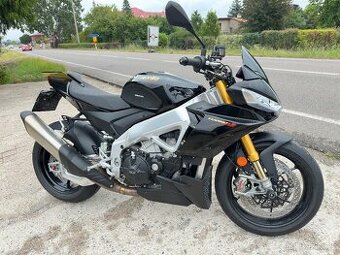 Aprilia tuono v4 factory