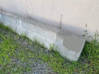 Prodám betonové bariéry/zábrany/svodidla 200x50