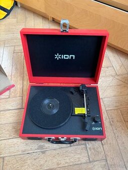 Vinyl transport Ion gramofon