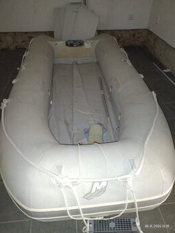 Nafukovací člun Quicksilver