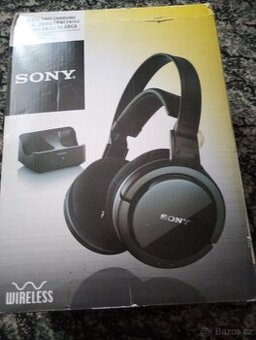 Sluchátka Sony