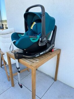 Autosedačka Britax Baby-Safe iSense - Atlantic Green + báze