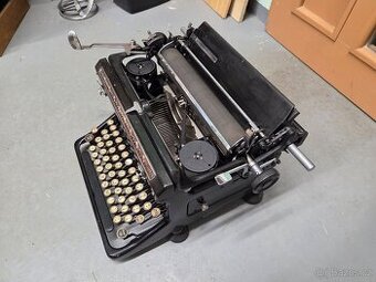 Psací stroj