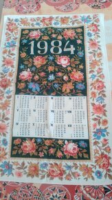 Retro-utěrka (lát. kalendář 1984), chňapky - slepice