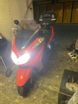 Prodám Yamaha Majesty 400