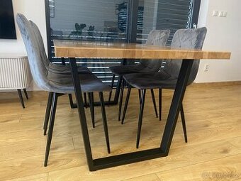 Kovové nohy na stůl ve tvaru V černé (2 ks v sadě)