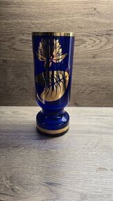 Kobaltová váza zlacená