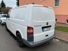 VW T5 zadní levý plast pod lampu
