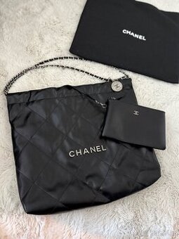 Chanel 22