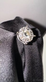 Náušnice z bílého zlata,diamanty 9 karát.