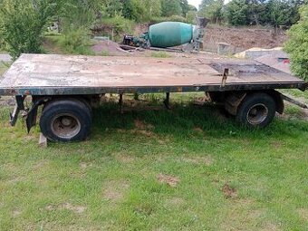 Vlek velký s točnici 7. 2,4M