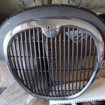 Jaguar S-type 2002 2008 mřížka chladiče