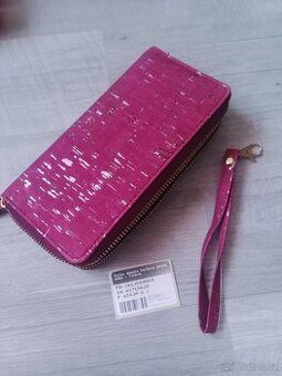 Dámská peněženka