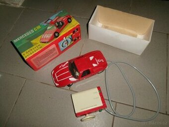 prodám hračku - originál funkční Ites - Mercedes C 111, na d
