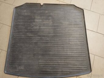 Škoda Fabia Combi - Originální gumová podložka