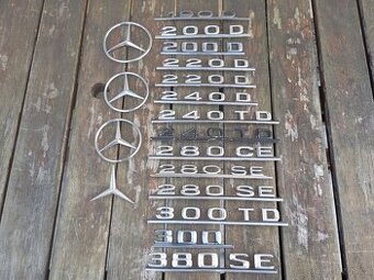 Nápis, znak, označení motoru na víko kufru Mercedes Benz