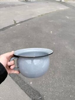 Retro smaltovaný nočník Sfinx