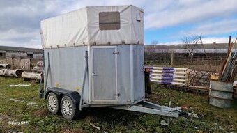 Konibus přepravník přívěs vlek na koně