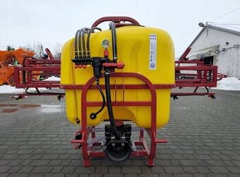 Postřikovač na traktor Strumyk