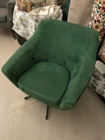 Otočné retro křeslo po kompletní renovaci.
