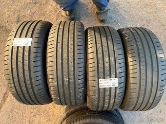 Letní pneumatiky 215/45 R17 91W Vredestein