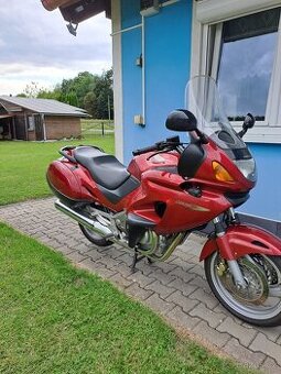 Honda NT 650 V DEAUVILLE