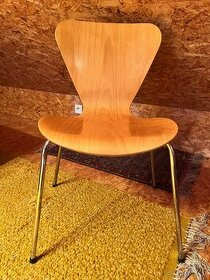 5 ks kancelářských/jídelních židlí z ohýbaného dřeva