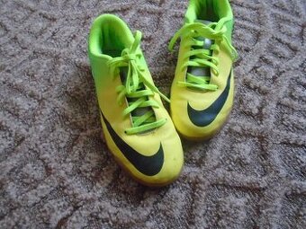 botasky- NIKE vel.38.