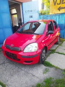 TOYOTA YARIS 1,0 (3300)