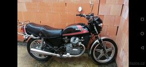 Honda gl 400