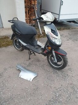 Skútr bez TP - 1