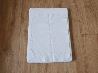 Přebalovací podložka 70x50 a chránič